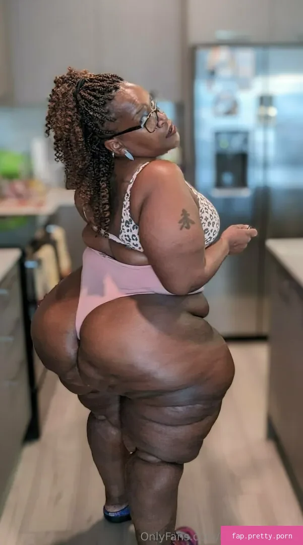 ms.thickerthan - Photo #19