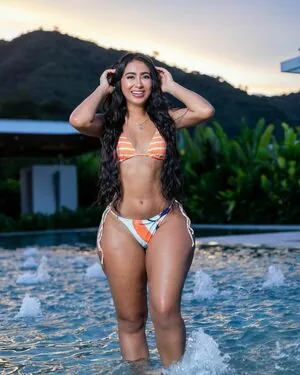 Monica Vallejo content