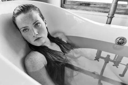 Maggie White content