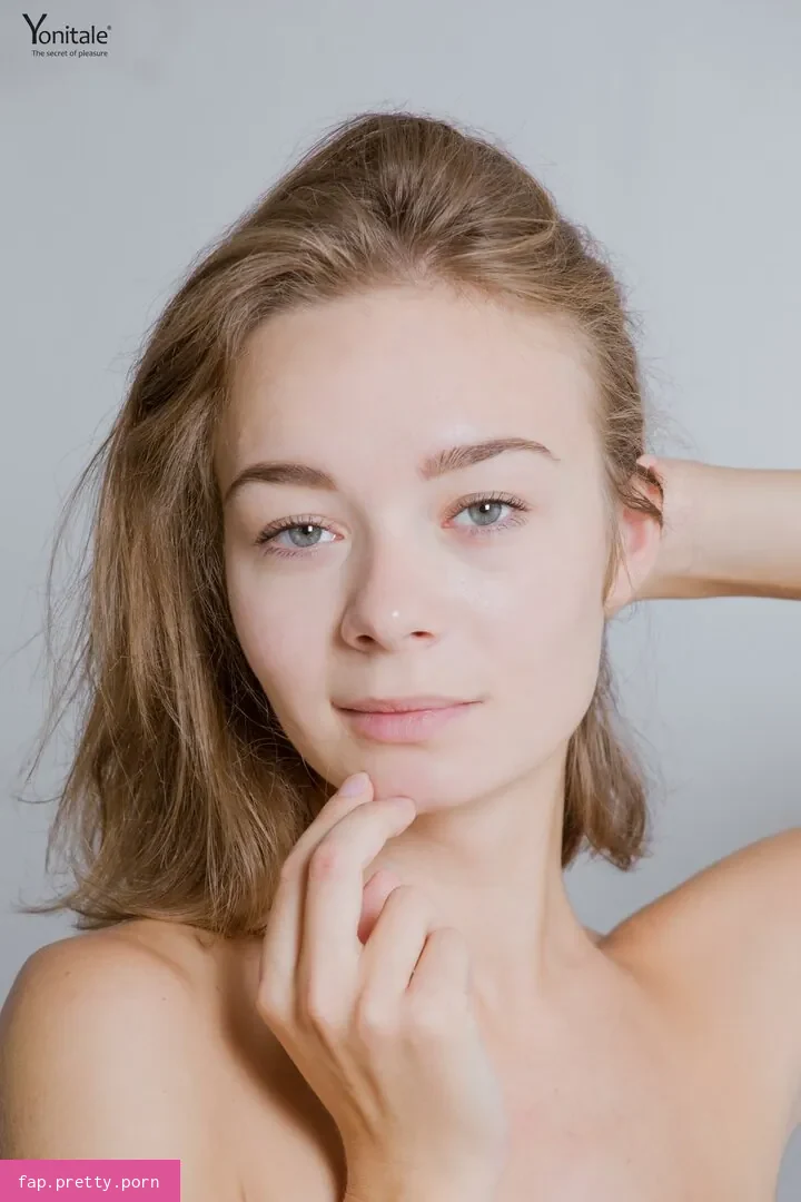 Madeline Y - Photo #05