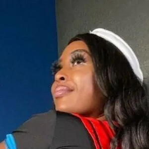 NaiySoGlam