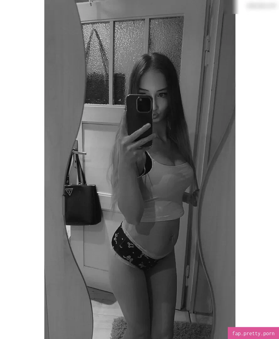 Nicki Anna - Photo #12