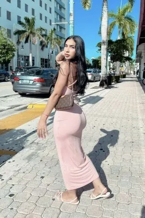 Neila Corona content