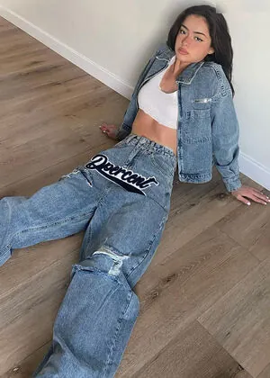 Nailea Devora content