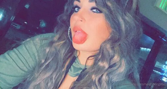 neighborgirlxo content