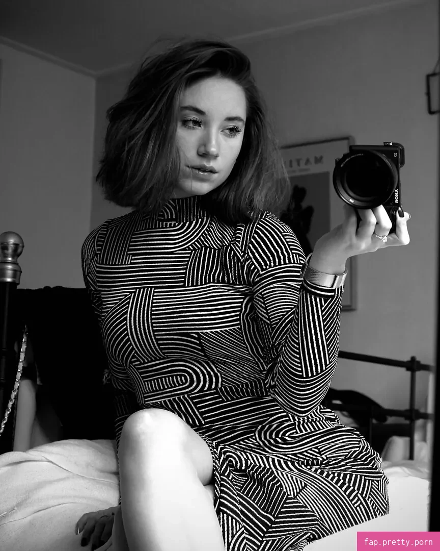 Nina Gademan - Photo #01