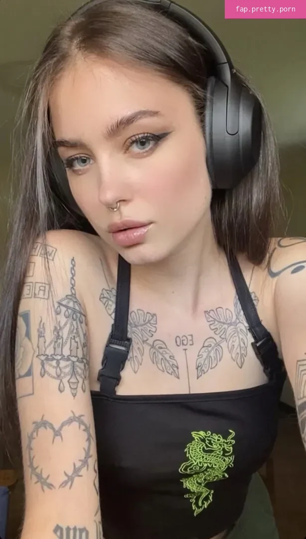 naked.hugs aka Sam content