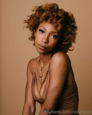 niaaliyah content