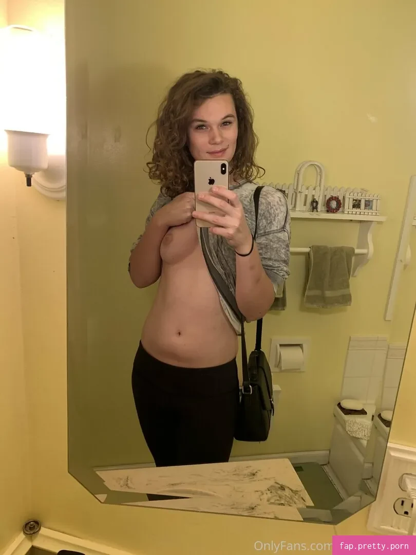 nicolecknight - Photo #12