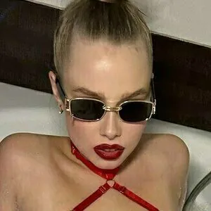 Nicolewow