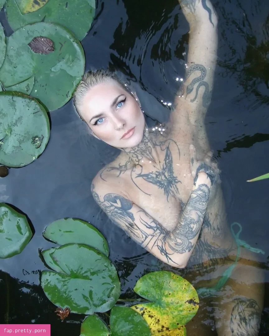 Nikolina - Photo #09