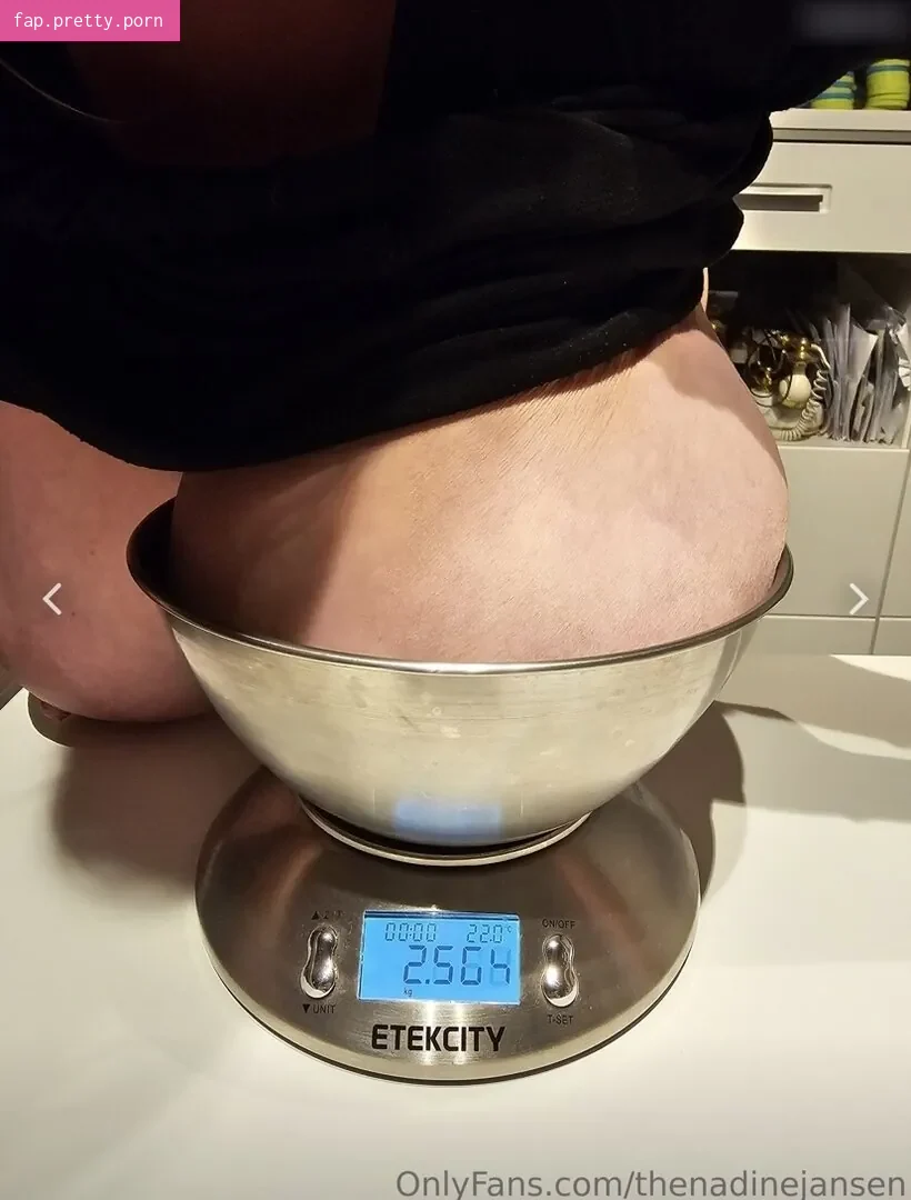 Nadine Jansen - Photo #02