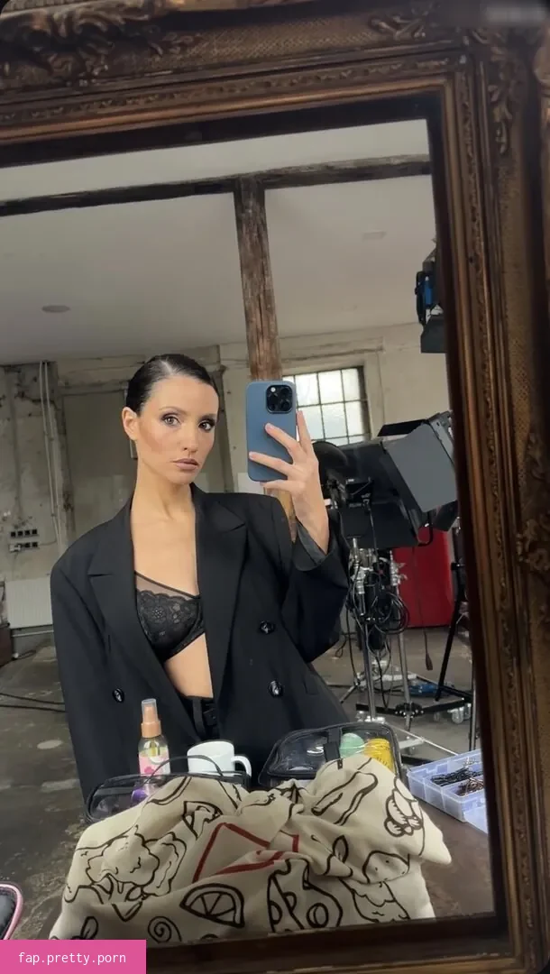 Nadine Menz - Photo #14