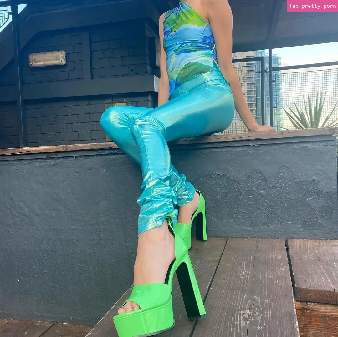 Nina Nesbitt - Photo #14