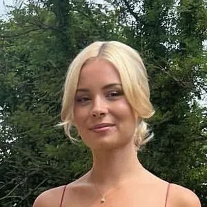 Nina Nesbitt