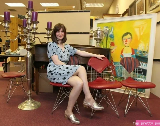 Natasha Raskin-Sharp - Photo #08