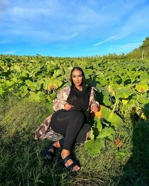 Omaima Benamre content