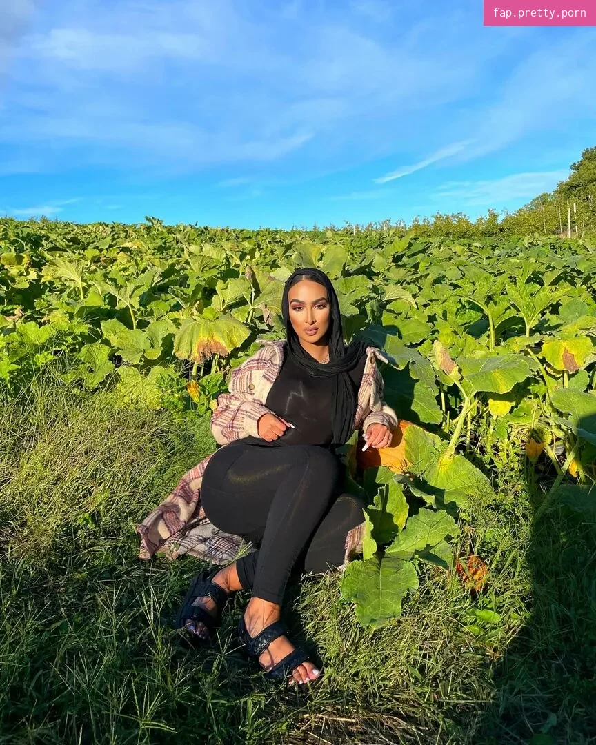 Omaima Benamre - Photo #29