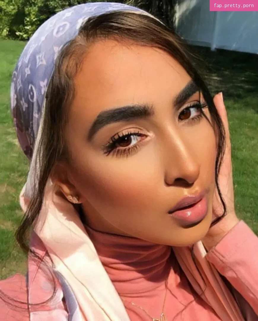 Omaima Benamre - Photo #62