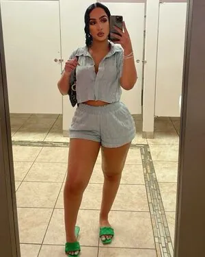 Omaima Benamre content