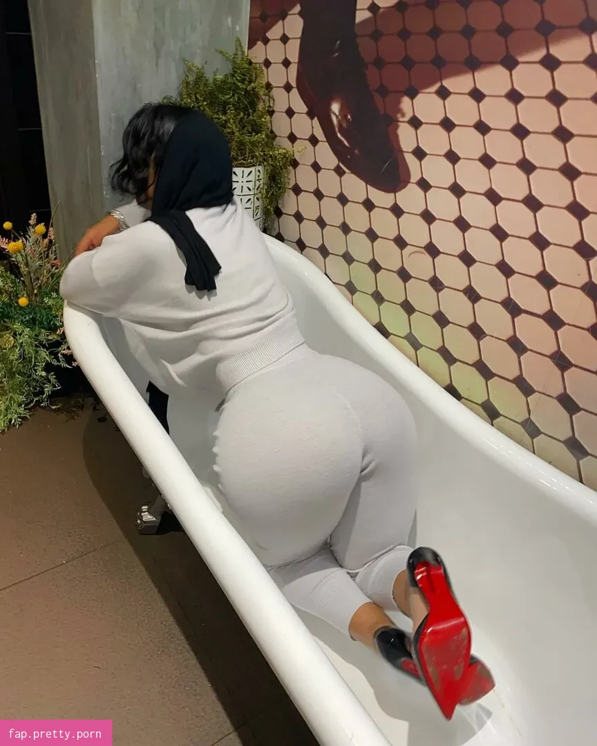 Omaima Benamre content