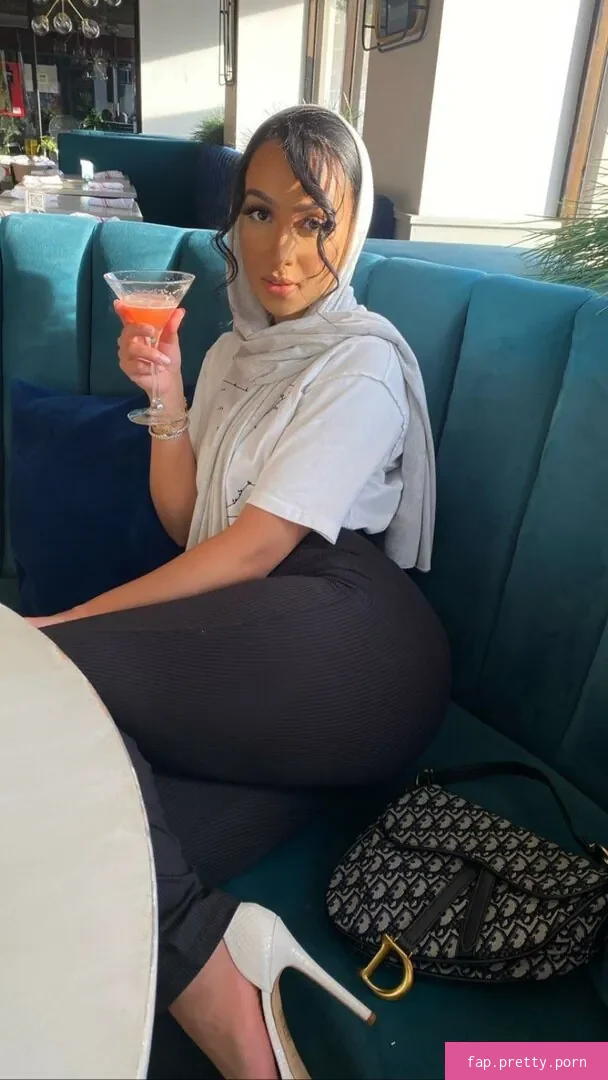 Omaima Benamre - Photo #36