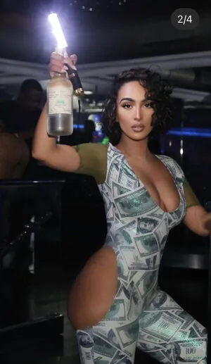 Omaima Benamre content