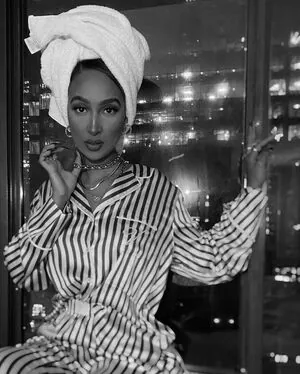 Omaima Benamre content