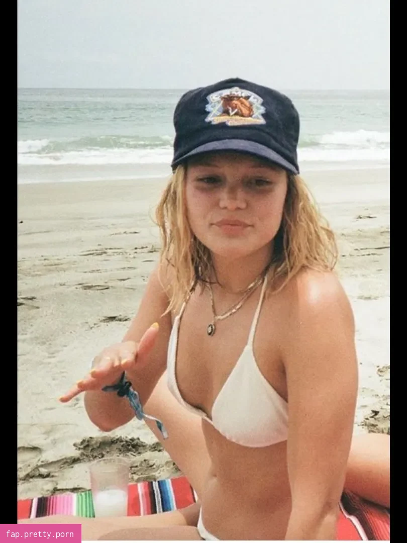 Olivia Holt