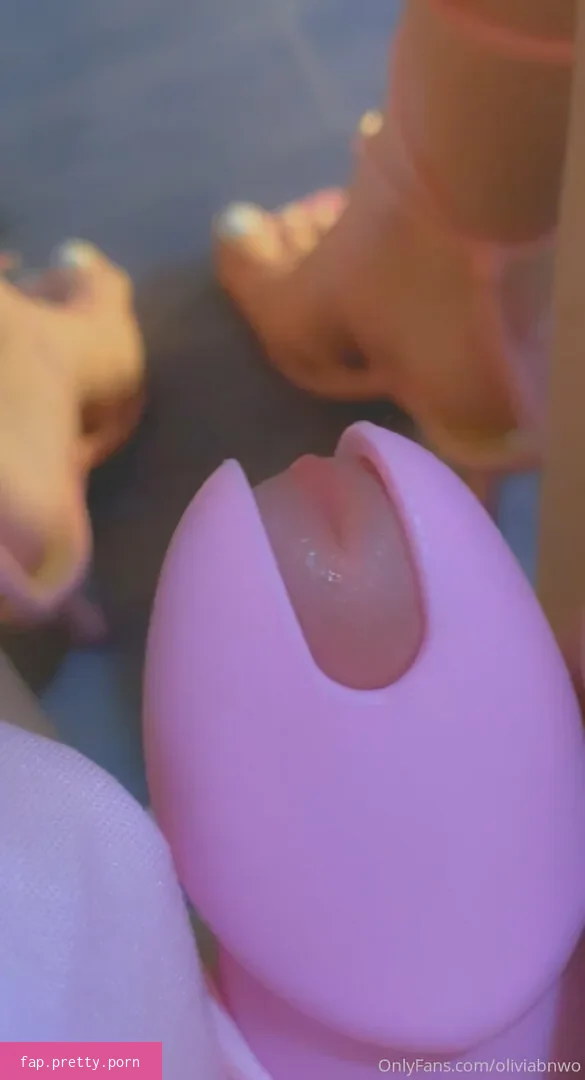 oliviabnwo - Photo #52