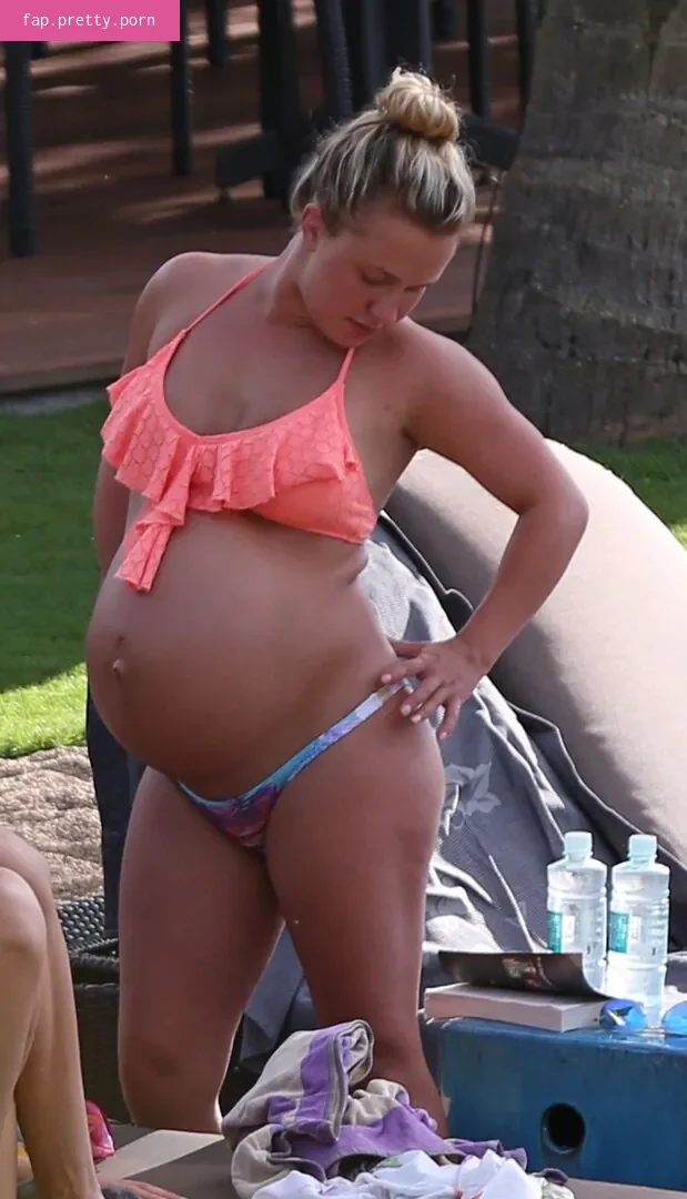 Pregnant Celebs - Photo #92