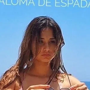 Paloma De Espadas