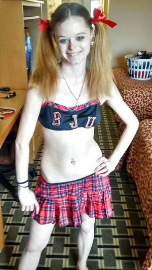 PhoebeXXXLynnXX