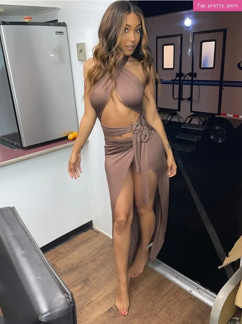 Parker McKenna Posey - Photo #07