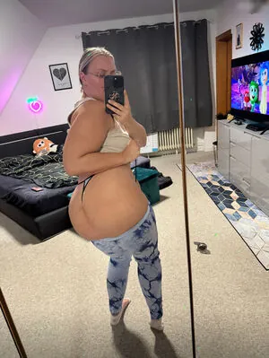 Pina Peach ???? content