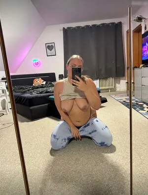 Pina Peach ???? content