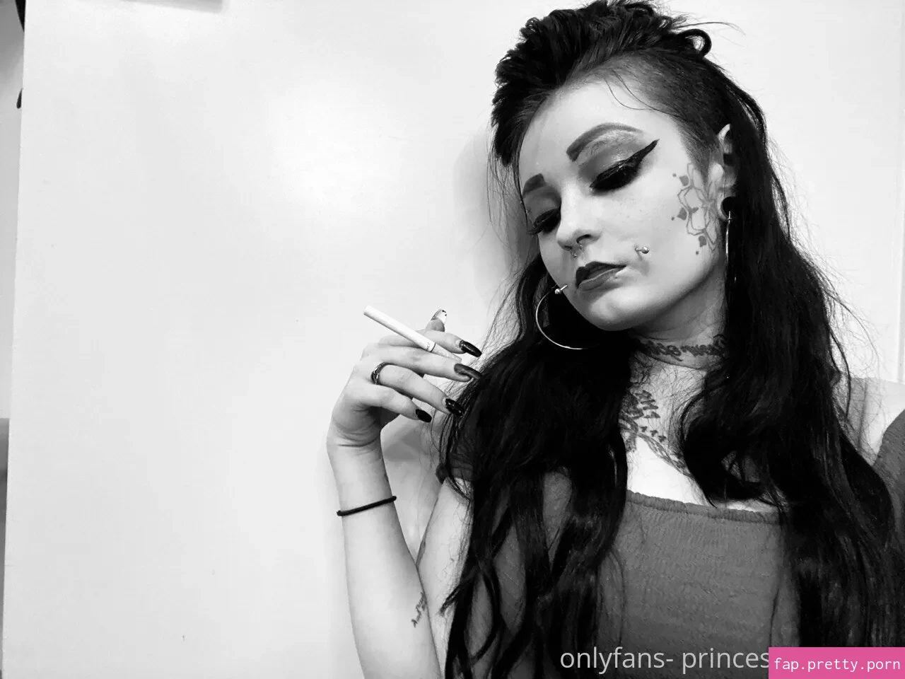 princessxxpeacefree - Photo #33