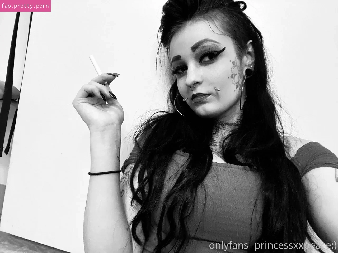 princessxxpeacefree - Photo #35