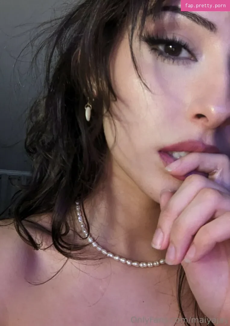 RevolutionarySyrup99 - Photo #40