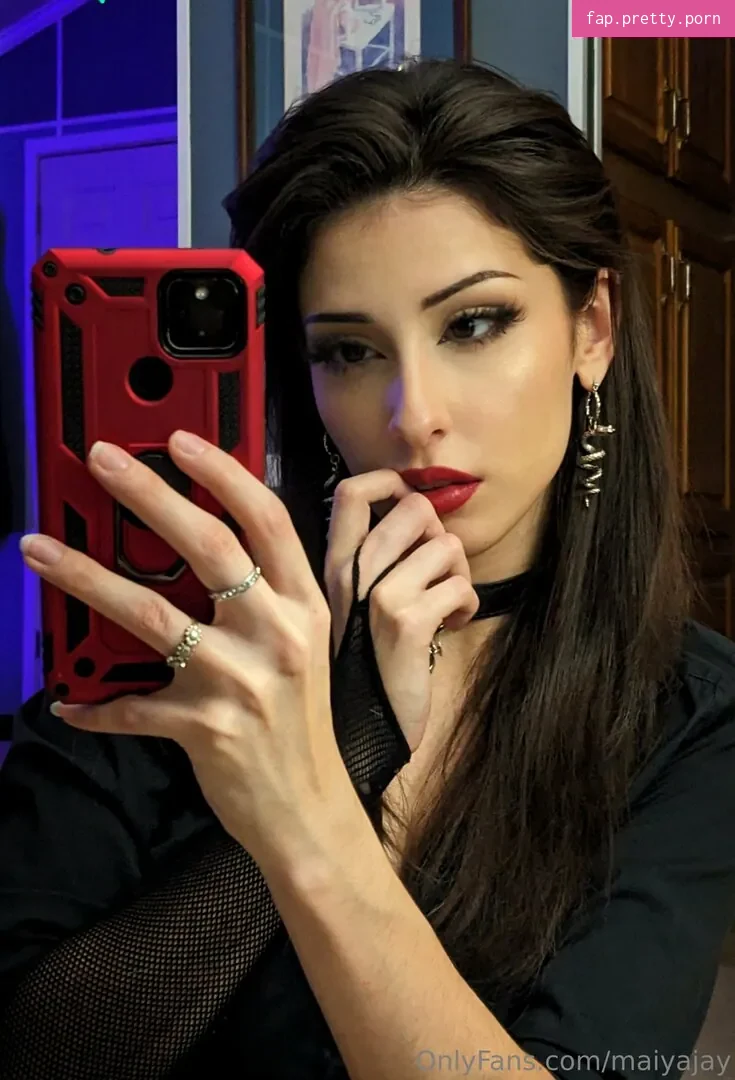 RevolutionarySyrup99 - Photo #88