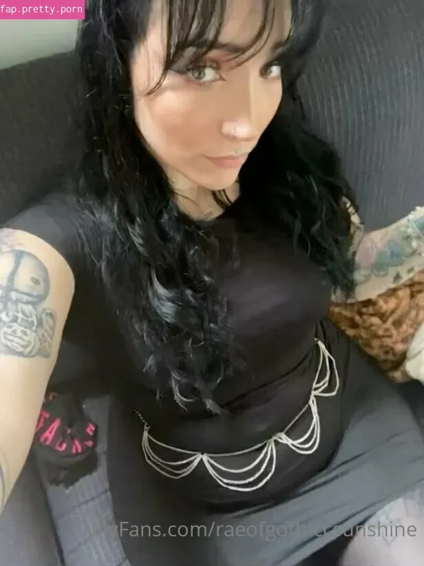 raeofgothiccsunshine - Photo #29