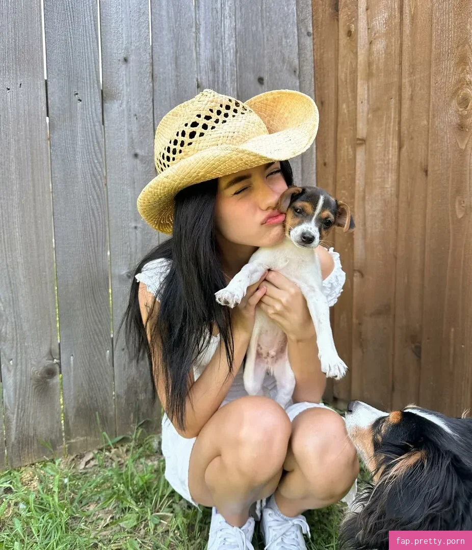 Rachel Brockman / rachelbrockmann - Photo #13