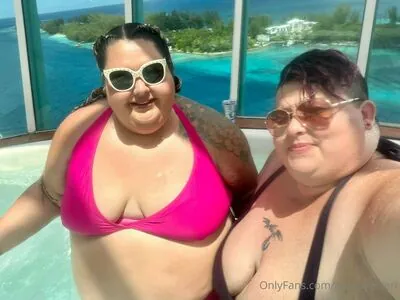 reenayestarr content