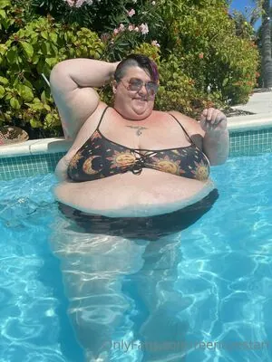 reenayestarr content