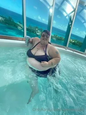 reenayestarr content