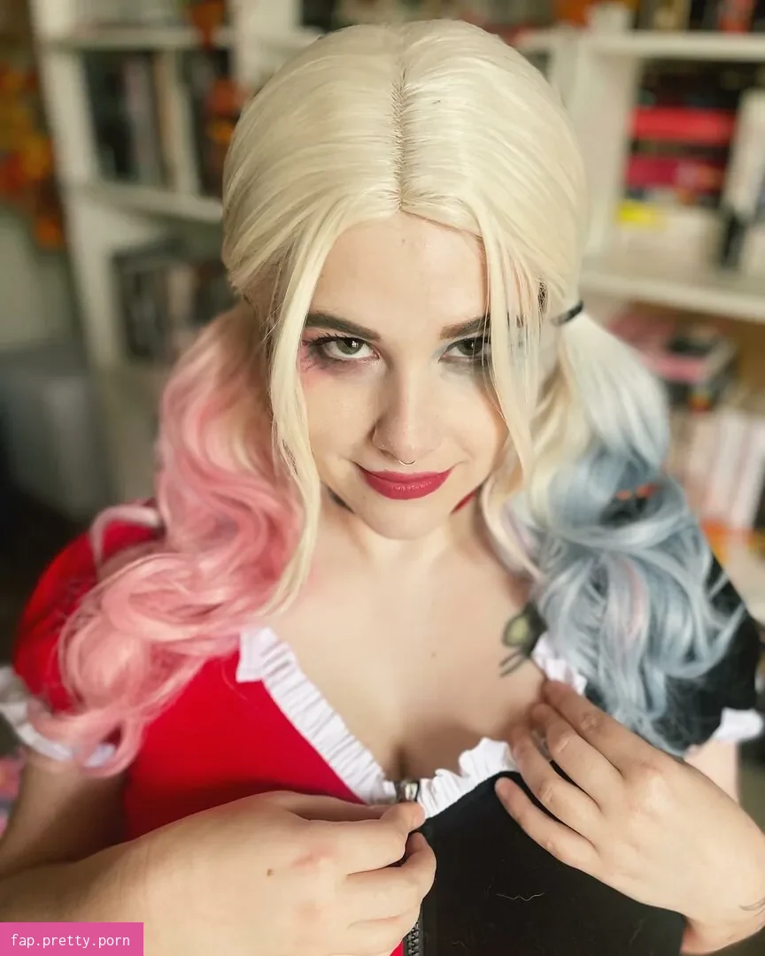 React GirlsYT - Photo #45