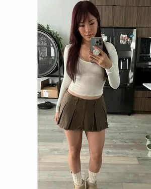 React GirlsYT content