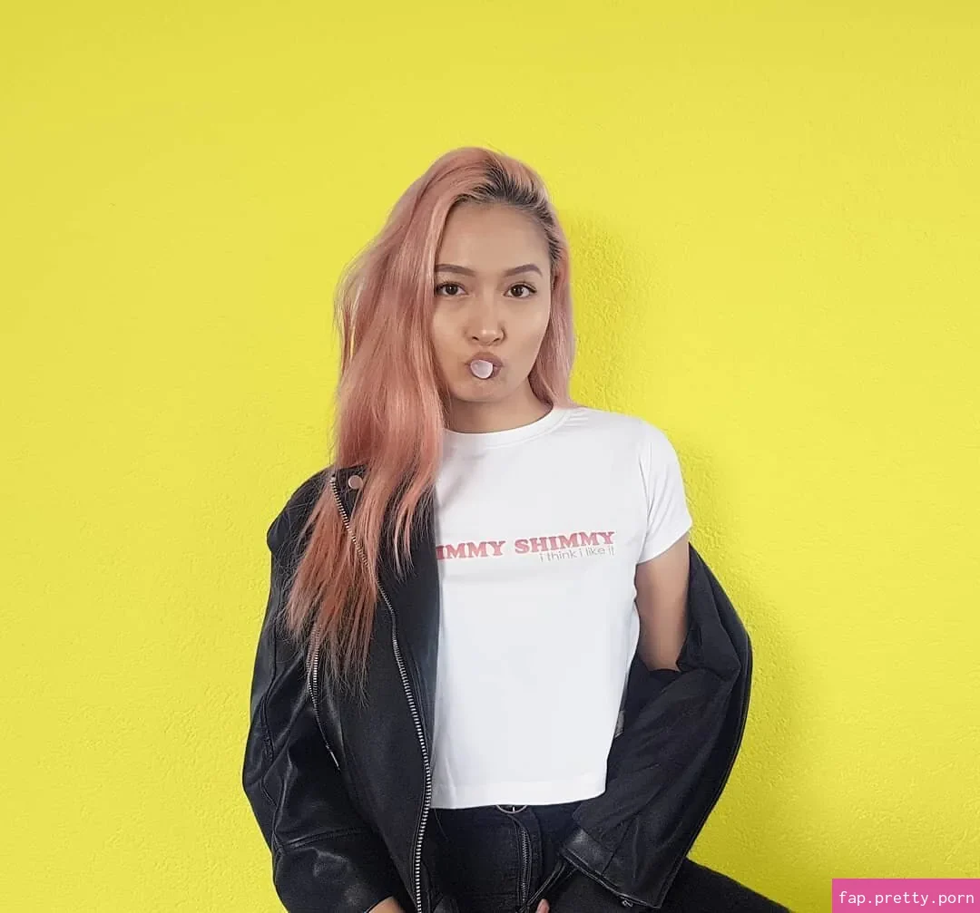 React GirlsYT - Photo #15