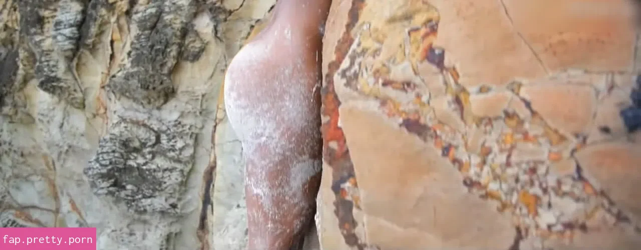 Raffaella Modugno content