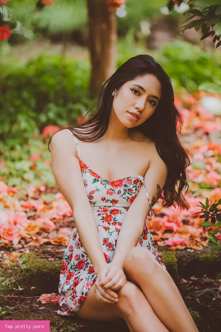 Robin Mae - Photo #29